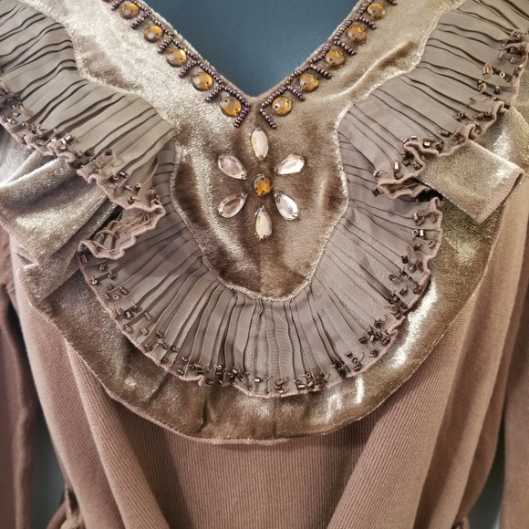 Velvet & Beaded Ruffled Women's Top XL - Picture 5 of 11